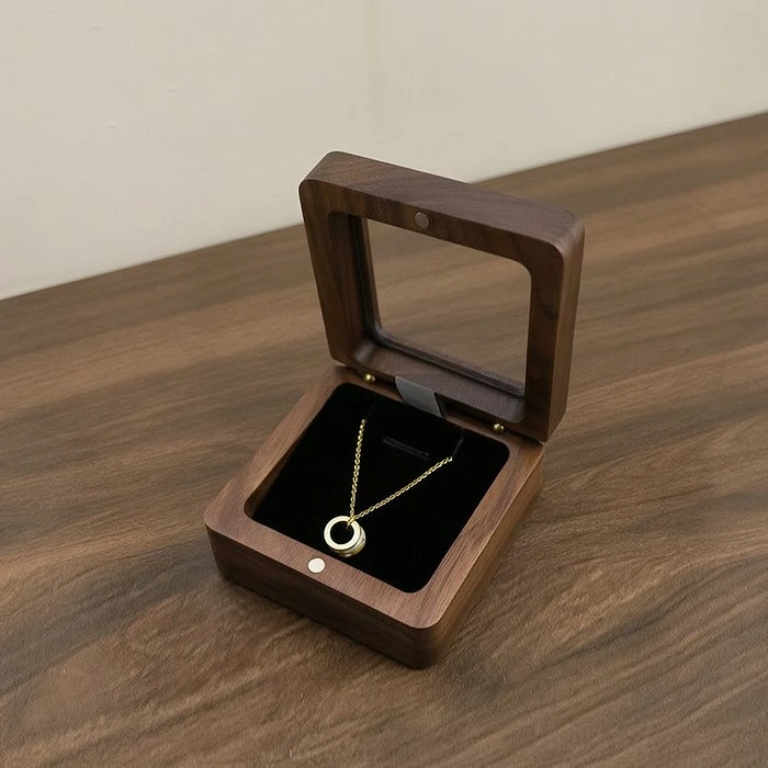 Walnut box Walnut box